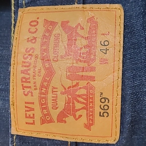 LEVI'S SHORTS - Picture 5 of 5